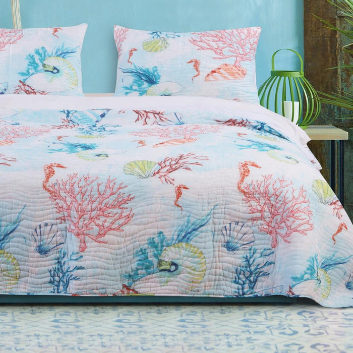 Barefoot Bungalow Sarasota Reversible Quilt And Pillow Sham Set - King 105x95", Multicolor