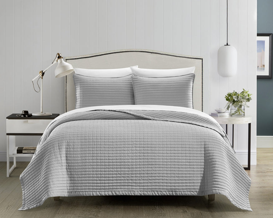 Chic Home Xavier Quilt Set Geometric Square Tile Pattern Bed In A Bag Bedding - Sheets Pillowcases Pillow Shams Included - 7 Piece - King 104x92", Grey - King