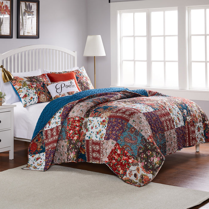 Greenland Home Fashions Barefoot Bungalow Poetry Quilt and Pillow Sham Set - King 105x95", Classic - King,Classic