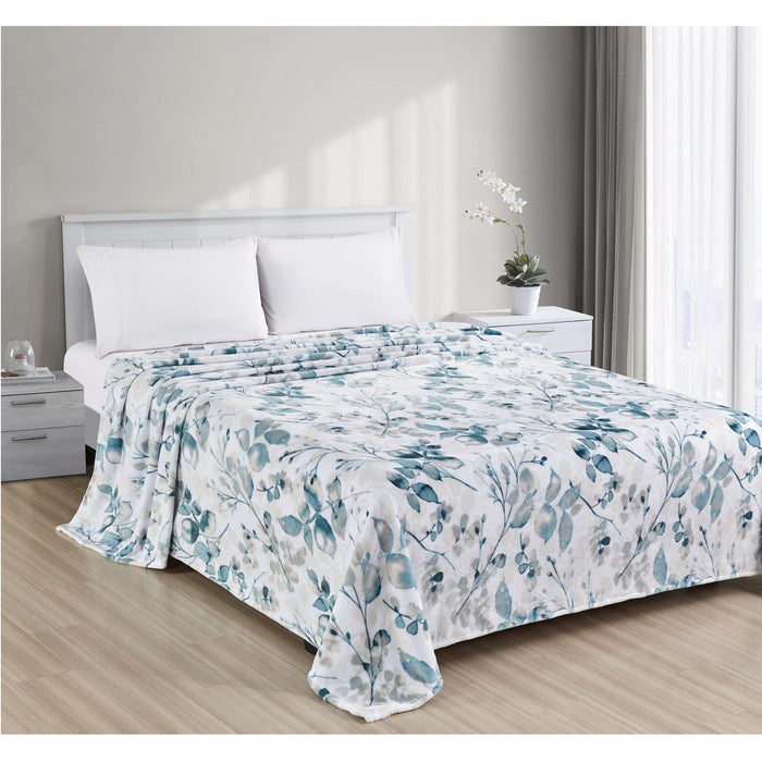 Plazatex Luxurious Ultra Soft Lightweight Dempsey Printed Blanket Light Blue