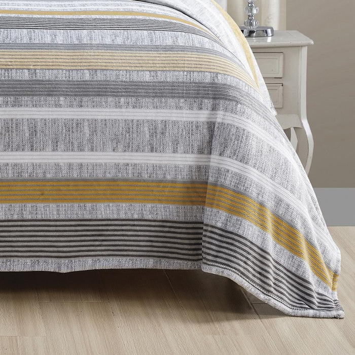 Plazatex Brea Printed Luxurious Ultra Soft Lightweight Bed Blanket Multicolor