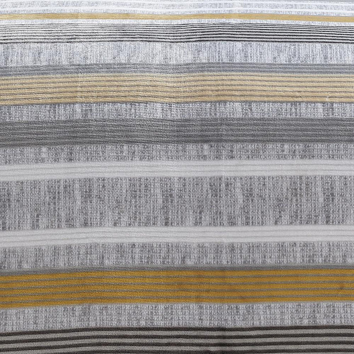 Plazatex Brea Printed Luxurious Ultra Soft Lightweight Bed Blanket Multicolor