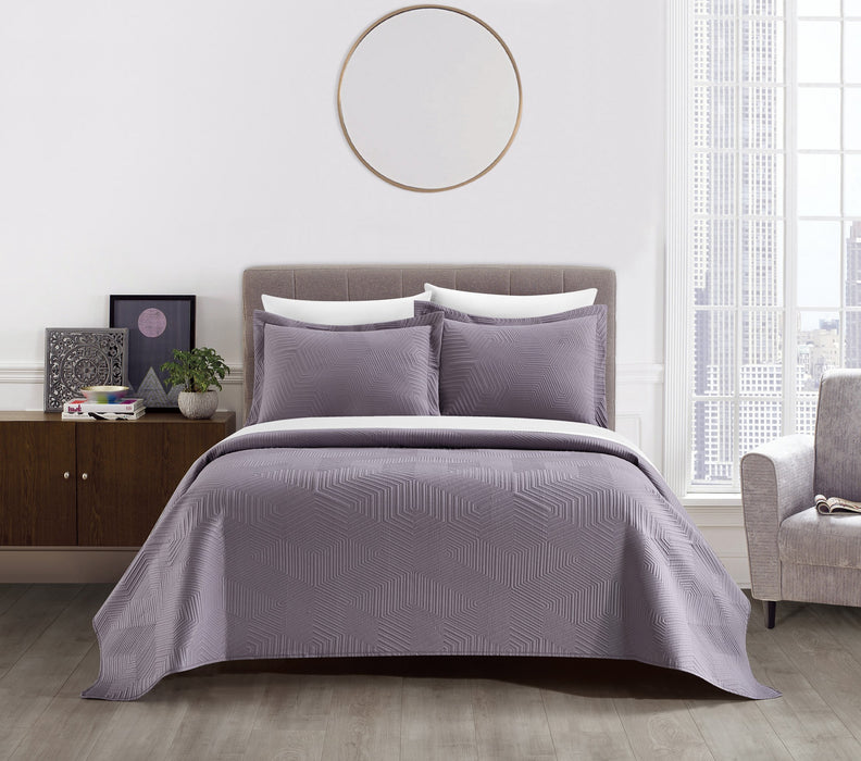 NY&C Home Ridge 3 Piece Quilt Set Contemporary Y-Shaped Geometric Pattern Bedding - Pillow Shams Included, King, Purple - King