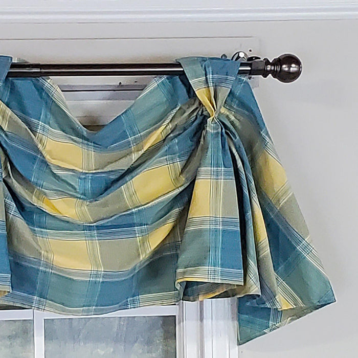 RLF Home Duncaster 2-Scoop Celebration 100% Cotton with Fully Lined 3" Rod Pocket Valnance for Windows 45" x 18" Porcelain