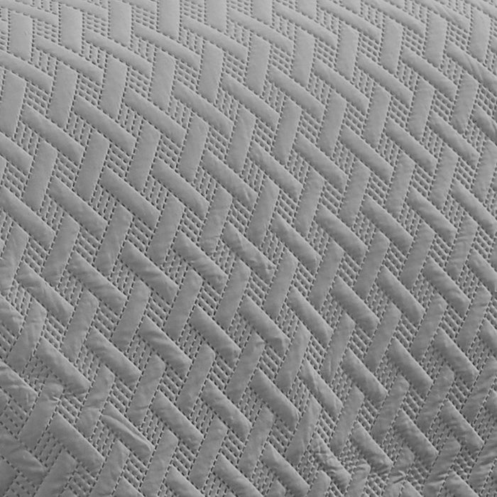 RT Designers Collection Bella 3pc Pinsonic Premium Quality All Year Round Quilt Set for Revitalize Bedroom with Silver