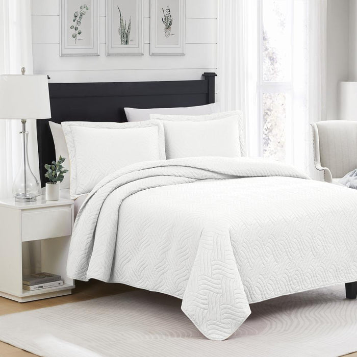 RT Designers Collection Ruby 3 Pieces Pinsonic Lightweight Quilts Set For Bedding White