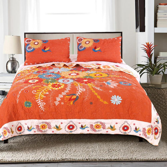 Barefoot Bungalow Topanga Quilt And Pillow Sham Set - Full/Queen 90x90", Multicolor
