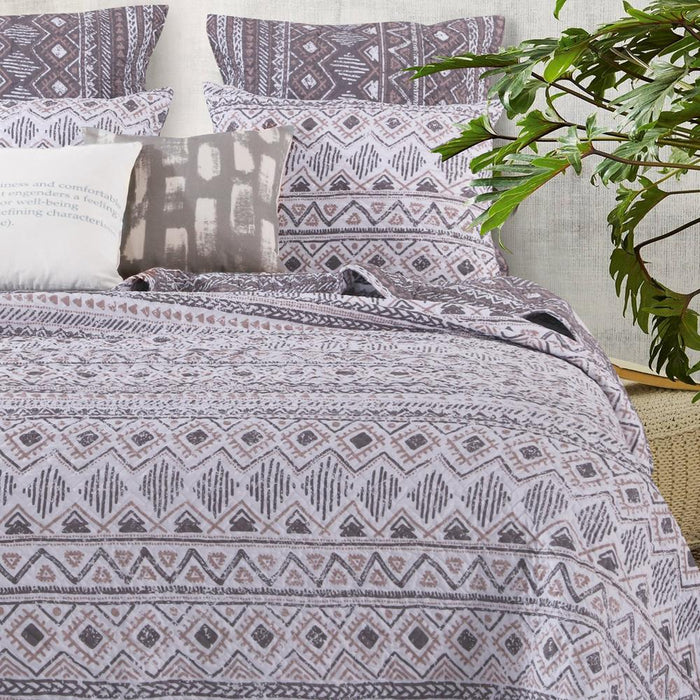 Greenland Home Fashions Barefoot Bungalow Denmark Quilting Comfort Pillow Sham - Ivory