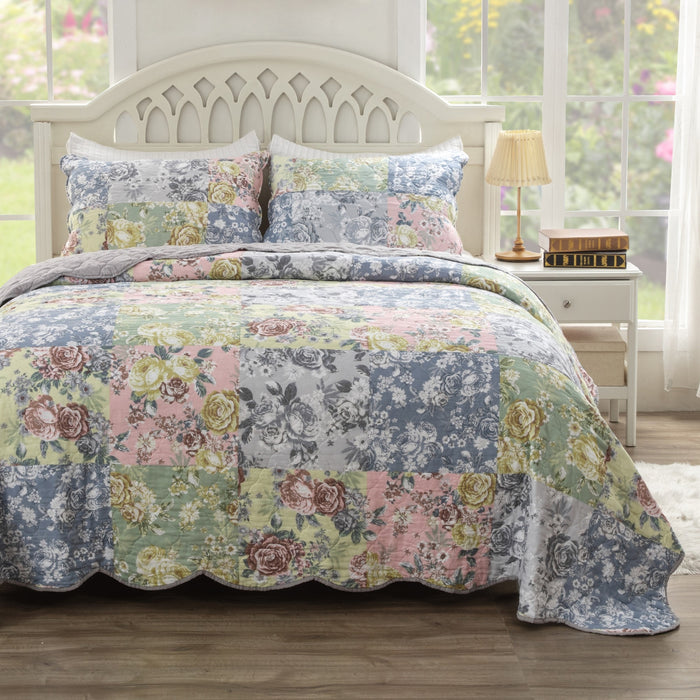 Greenland Home Emma Vintage Style Quilt Set