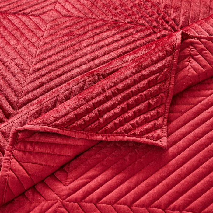 Greenland Home Fashion Riviera Velvet Ultra Soft High-Quality Throw Blanket Standard Red