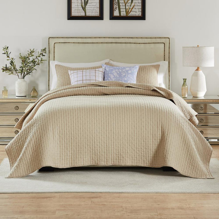 Greenland Home Fashions Monterrey Simple Elegance Lightweight Comfort Channel Quilt Set with Cross Stitch Taupe