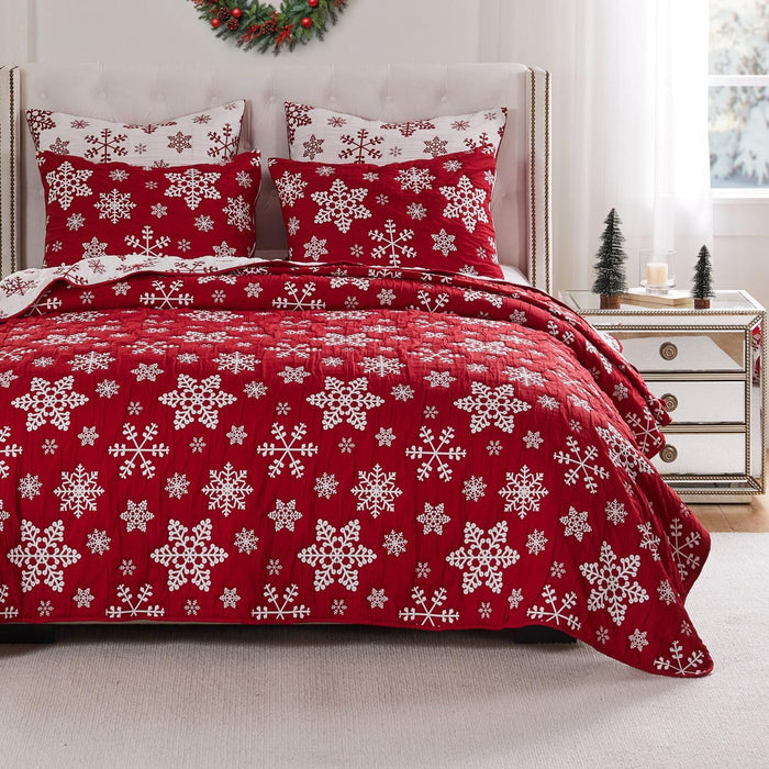 Greenland Home Fashions Snowflakes Premium Quality Christmas pattern Coverlet Set