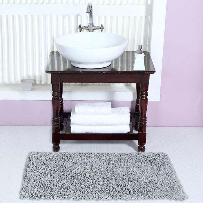 Knightsbridge Chenille Shaggy 220 GSF Non Skid Back Bath Rug 21 x 34 - Silver