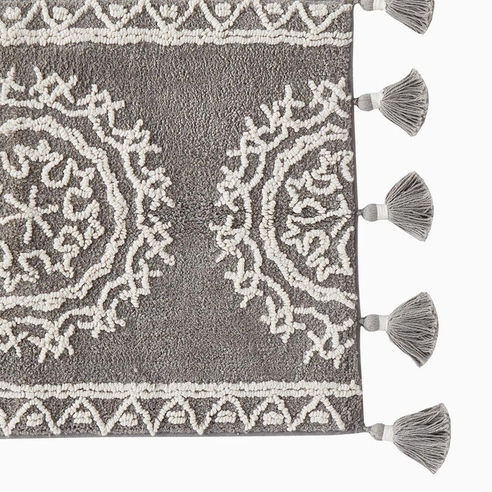 SKL Home Saturday Knight Ltd Medallia Visually Appealing 2-Tone Medallion Design - Gray