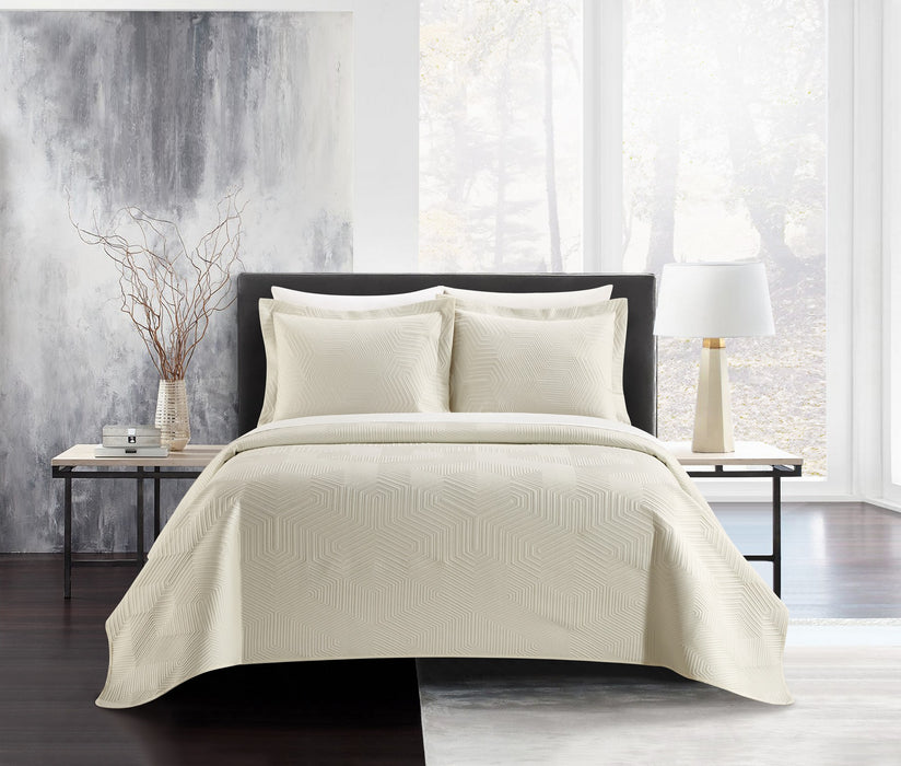 NY&C Home Ridge 3 Piece Quilt Set Contemporary Y-Shaped Geometric Pattern Bedding - Pillow Shams Included, King, Beige - King