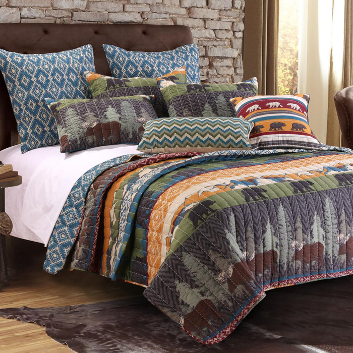 Greenland Home Fashion Black Bear Lodge Quilt Decorative Pillows and Sham Set - Full/Queen 86x86", Multi - Full/Queen